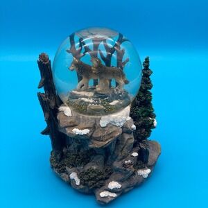 Vintage Secret Treasures Wolf Pack Motorized Snow Globe Nature Sounds Retired